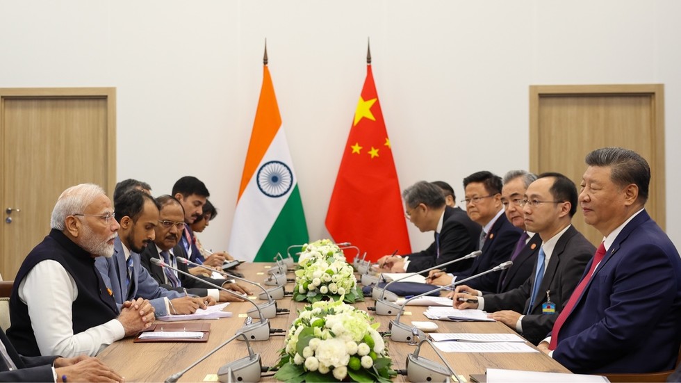 Modi holds talks with Xi